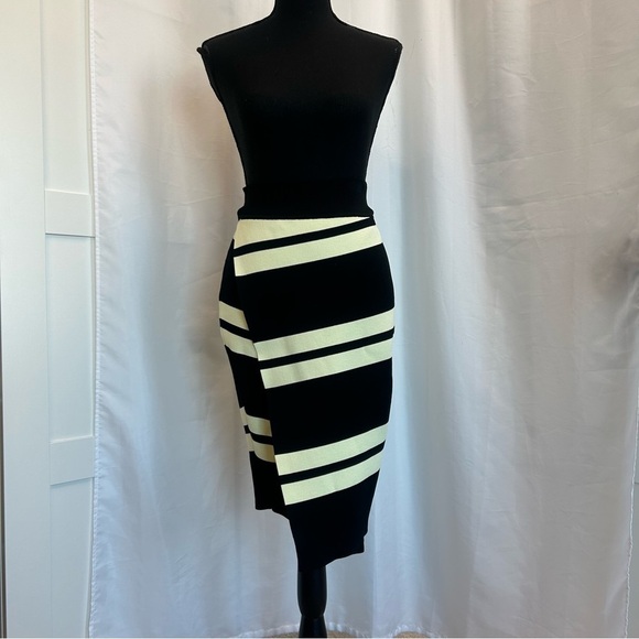 A.l.c. Striped Clift pencil Skirt in Black and cream Sz S bandage asymmetrical - Picture 2 of 13